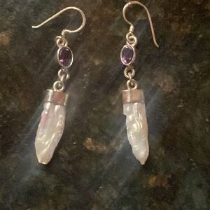 Sterling silver, amethyst and freshwater Pearl hanging earrings🌺NWTs